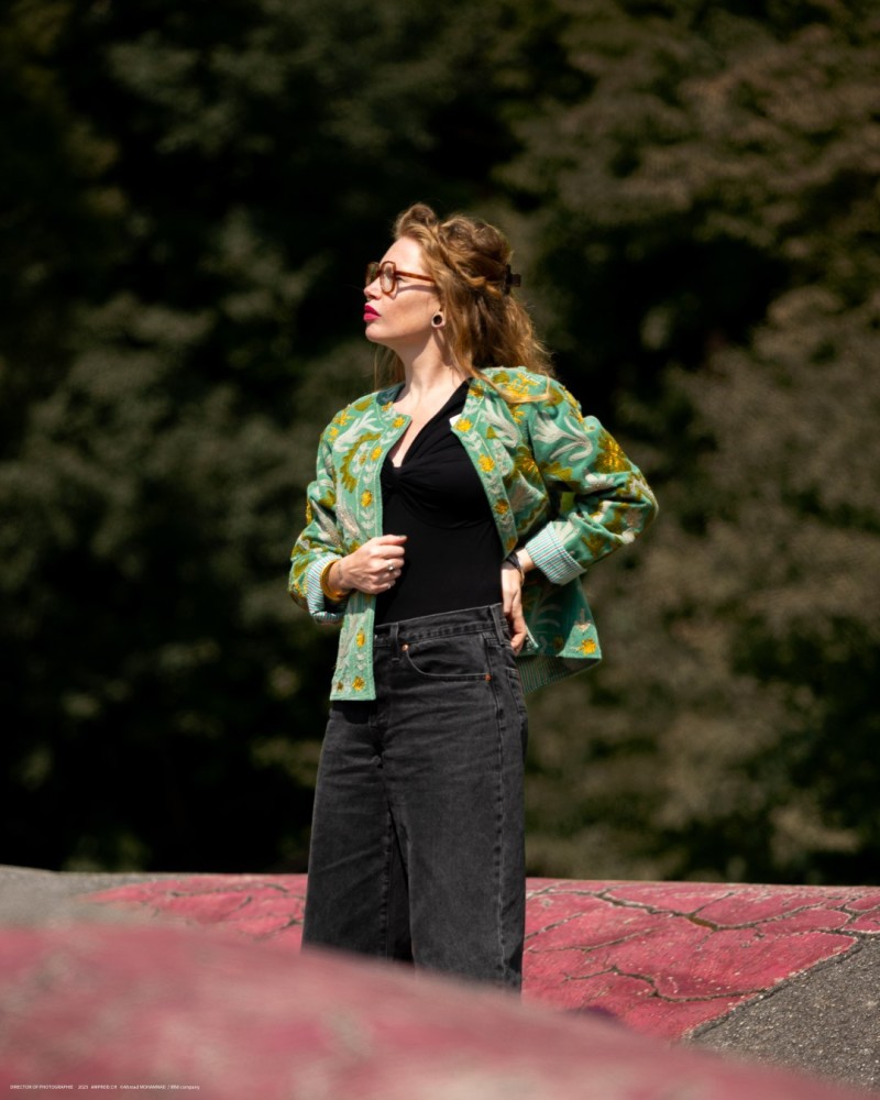 Veste d'exception en velours et broderies Stella