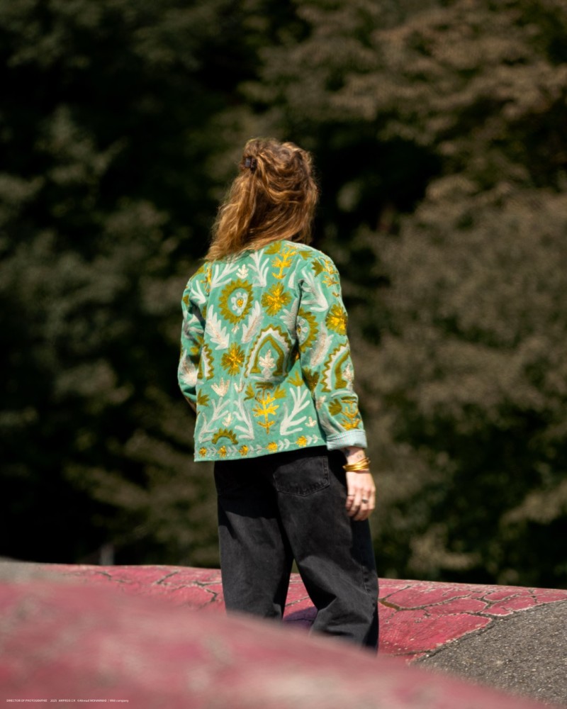 Veste d'exception en velours et broderies Stella