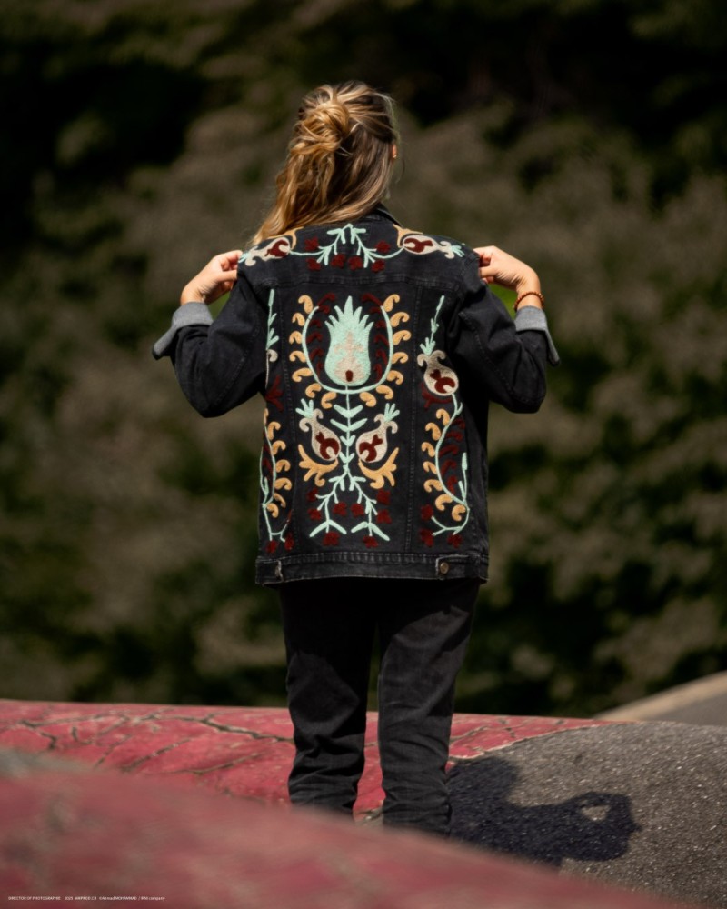 Veste vintage en denim brodée Maharani