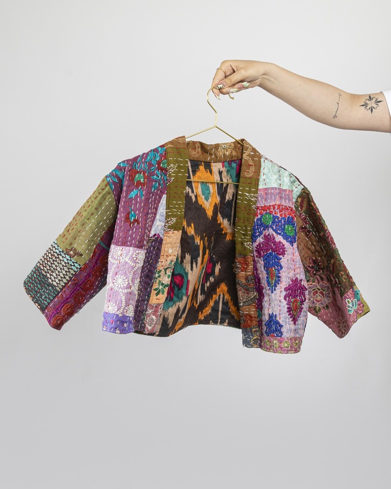 Kimono court en soie et broderies Jasmine