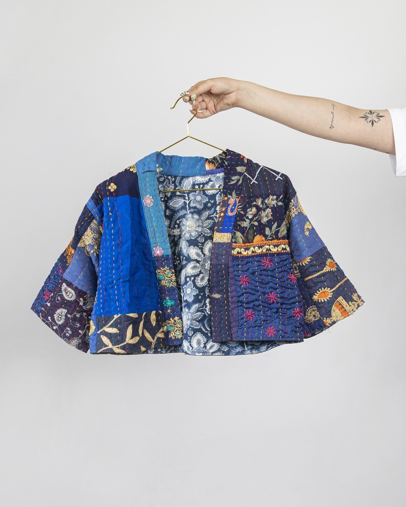 Kimono court en soie et broderies Kila
