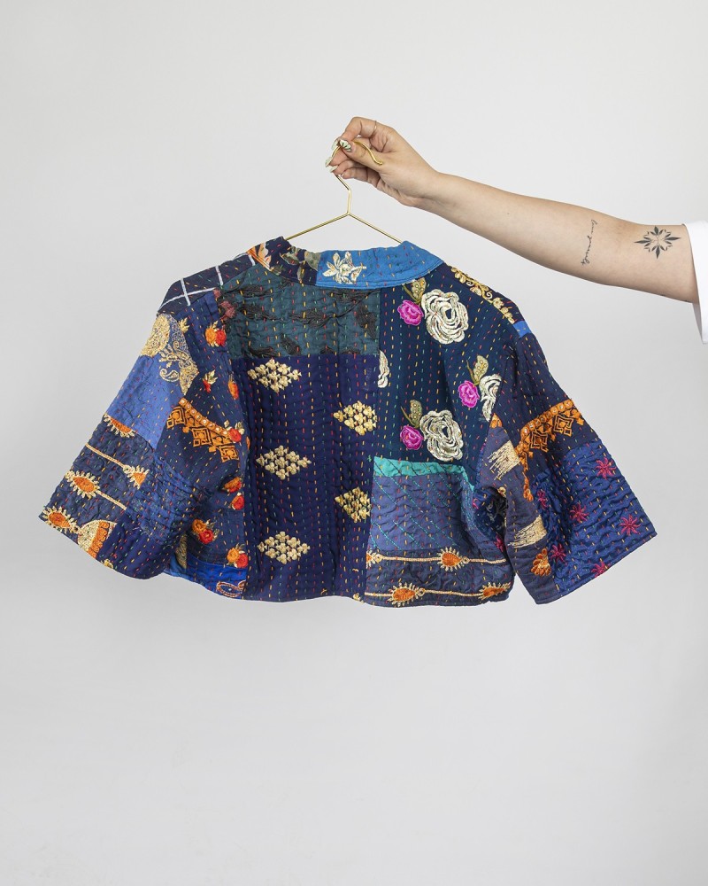Kimono court en soie et broderies Kila