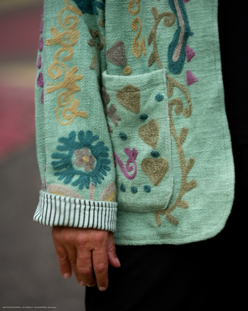 Veste en lin brut brodée Paon