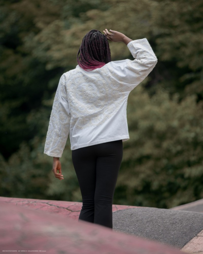 Veste d'exception en coton brodée Savana