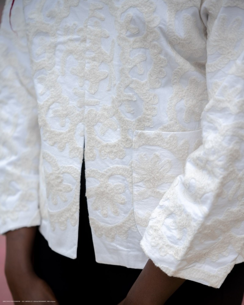 Veste d'exception en coton brodée Savana